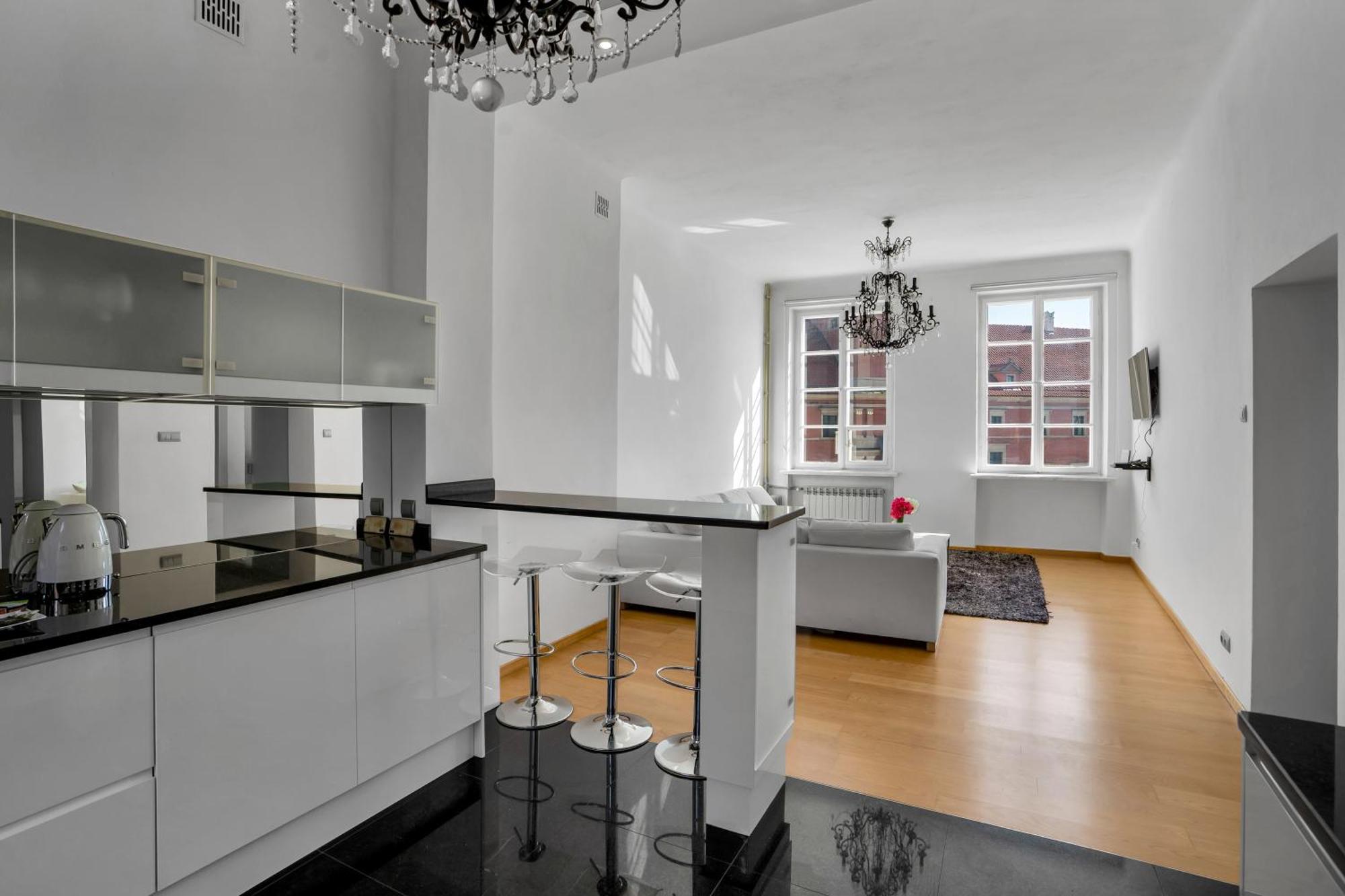 Warsaw Castle Apartments - Prime Location, Historic City Center, Castle View, Fast Internet - By Rentujemy Exterior photo